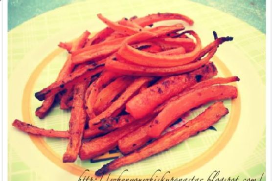 Baked Sweet Chili Carrot Fries